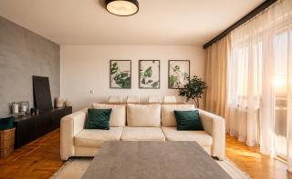 Stylish Apartment for 6 in I Quiet Area I Beautiful View I Fully Equipped Kitchen - Thermomix & Coffee Machine - 1
