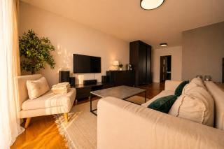 Stylish Apartment for 6 in I Quiet Area I Beautiful View I Fully Equipped Kitchen - Thermomix & Coffee Machine - 2