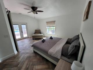 Bradenton FL 4BD Pool House - 2