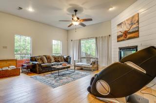 Game Room & Private Pool: Willow Park Family Gem - 5
