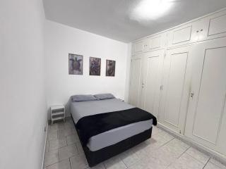 Apto 3 dorms no Boqueirão. Quadra da Praia . - 5