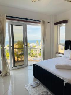 3bedrooms sea view, penthouse in Nyali - 3