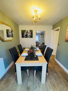 Huge 4 Bed Detached Home Near Derby City Centre with Parking - 5
