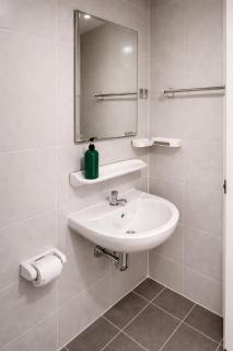 Spacious 3-Bedroom House near Bangkok Airport with Free WiFi - 6