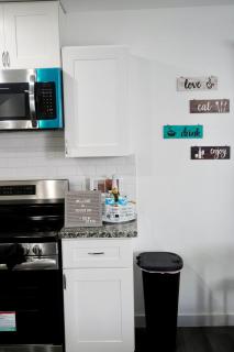 Stylish 3BR 15 Min to Downtown World Cup Ready - 7