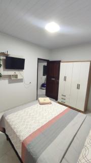 Quarto Casal Com AR Condicionado e Banheiro Privativo - 3