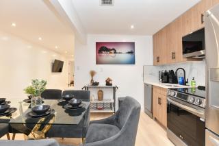 Luxury 3BR Waterfront Escape In FiDi Seaport - 8