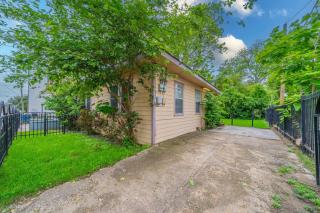 Pet-Friendly 1BR Bishop Arts World Cup Getaway - 1