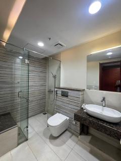Gold Crest Saya Luxury Boutique 2 Bed Furnished Family Serviced Hotel Apartments Branded Padel City View Dha Phase 4 Lahore - 6