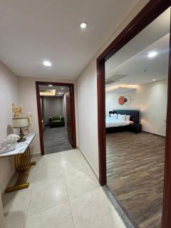 Gold Crest Saya Luxury Boutique 2 Bed Furnished Family Serviced Hotel Apartments Branded Padel City View Dha Phase 4 Lahore - 5