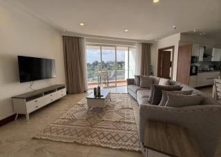 Fully furnished 2 bedroom at the Colosseum Residence, Parklands - 8