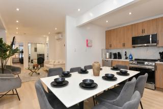 Designer Seaport Apartment - Sleeps 14 - 7