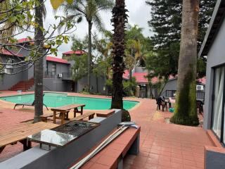 Modern 8-Unit Property in Ferndale Randburg with Cafe, Bar and Business Stays - 1