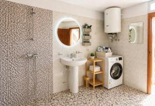 Authentic Seaview Villa In Dhermi Village - 4