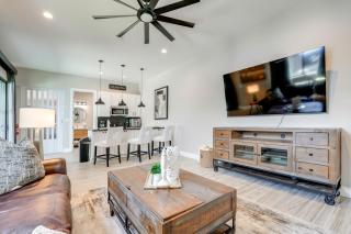Easy Access to Hospitals! Mesa Casita w/ Hot Tub - 6