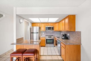 Maui Schooner Resort - 3BR Suite w Balcony - 4