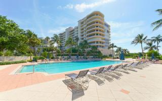 Grand Bay 336 by FVC - 4