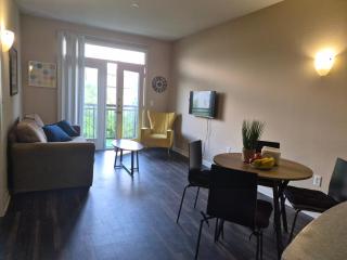 Comfy King Apartment Near Legacy West King Bed, Pool & Gym - 6