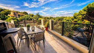 Bastia - Very spacious 130m2 Villa Top Apartment with Garden, 2 AC Bedrooms, Near Port, City Center, and Beaches in Bastia" - 7
