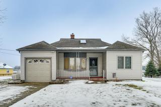Lakefront Home w/ Views, 7 Mi to Dtwn Paw Paw - 8