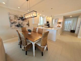 Beachplace 2 401 by FVC - 5