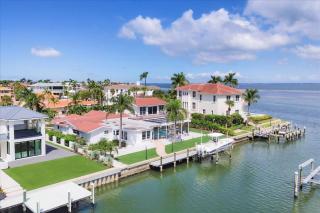 Bayview Paradise by FVC - 0