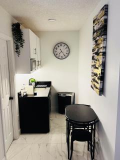 Suite in Citrus Park Tampa - 9