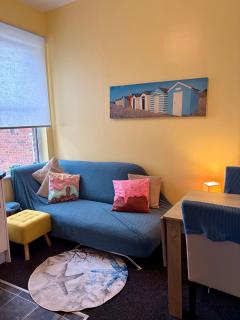 Winter Gardens Flat 3 - Family Apartment - 9