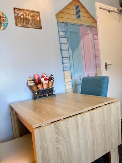 Winter Gardens Flat 3 - Family Apartment - 8