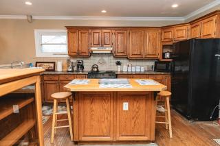 Large 7 Bedroom Heritage Home in St Catharines - 6