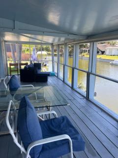 Water front Lake House - 6