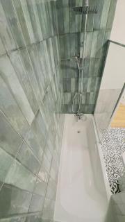 Deluxe Apartment in Erith, London - 3