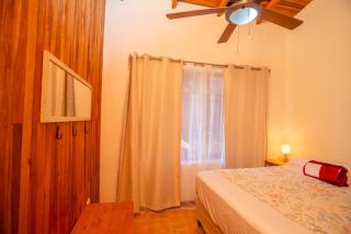 Cozy 2BR Home Near Lake Arenal, Walk to Town - 8