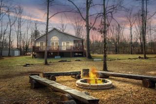 Mariposa Private Creek Retreat - New Hot Tub! - 0