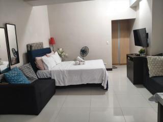 M & V Condotel - 2