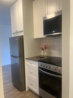 Mckenzie ave two bedroom apartment - 7
