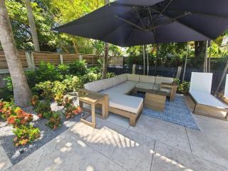 Two Duval Street Condos w parking and pool - 9