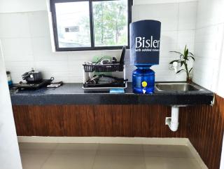 Saya's Abode - Railview Suites - 1