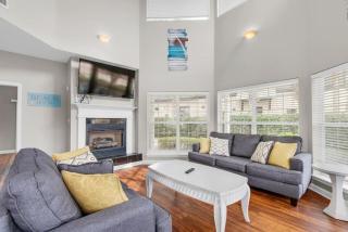 Beach Blast! Golf Cart Available! Pet Friendly! Golf Cart Available! - 6