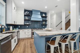 Skyline Rooftop Deck! Golf Cart Rental Available! - 8