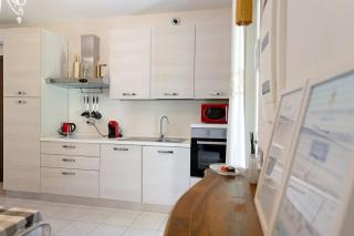 Betty's House - 4