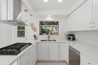 BEST LOCATION NEW Luxury Retreat with Pool and Beautiful Lit Backyard - 7