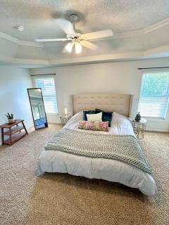 WORLD CUP READY, Fully Furnished, 4 Bed, 4 Bath, Utilities included options, Granite Kitchen, In Law Suite Like Finished Basement, 2 Car Garage, Jacuzzi like Jetted Tub, Gas Fireplace - 9