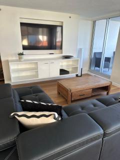 Apartment 7 The Penthouses Surfers Paradise - 4