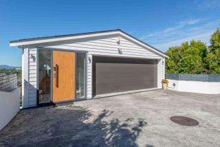 Panoramic Sea views 6BR Getaway at Murrays Bay - 8