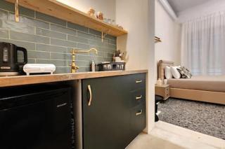 Emerald House Rooftop & Stylish Apartments In Central Athens - 6