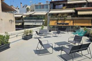 Emerald House Rooftop & Stylish Apartments In Central Athens - 1
