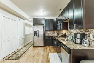 3 Sleek Private Room – Near Temple - 2