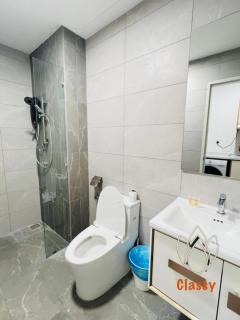 Near Quill Residence At Majestik Service suite KL by Diamond - 4
