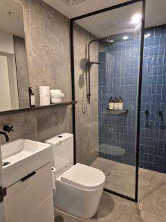 Luxe Valley Apartment - Views! - 2